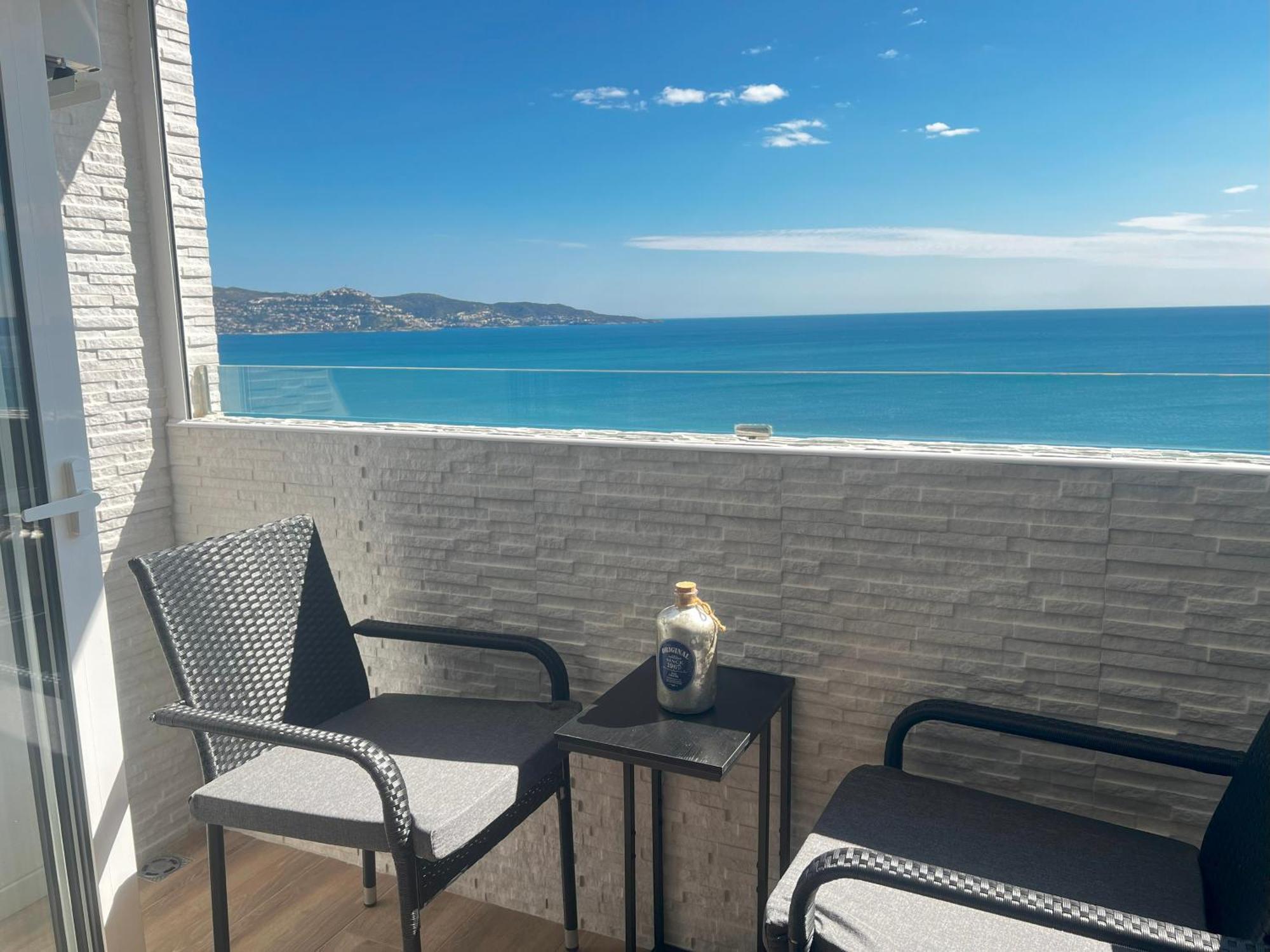 Penthouse On The Beach 艾姆布里亚布拉瓦 外观 照片